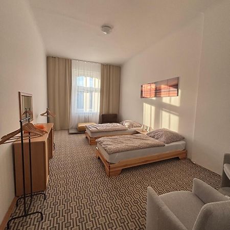 City Centre Apartment Demio Κάρλοβι Βάρι Εξωτερικό φωτογραφία