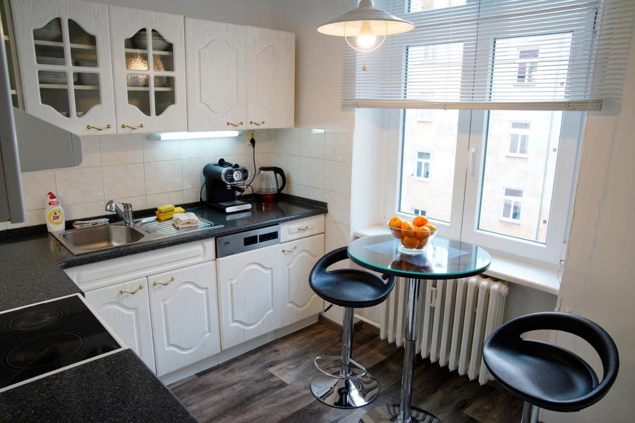 City Centre Apartment Demio Κάρλοβι Βάρι Εξωτερικό φωτογραφία