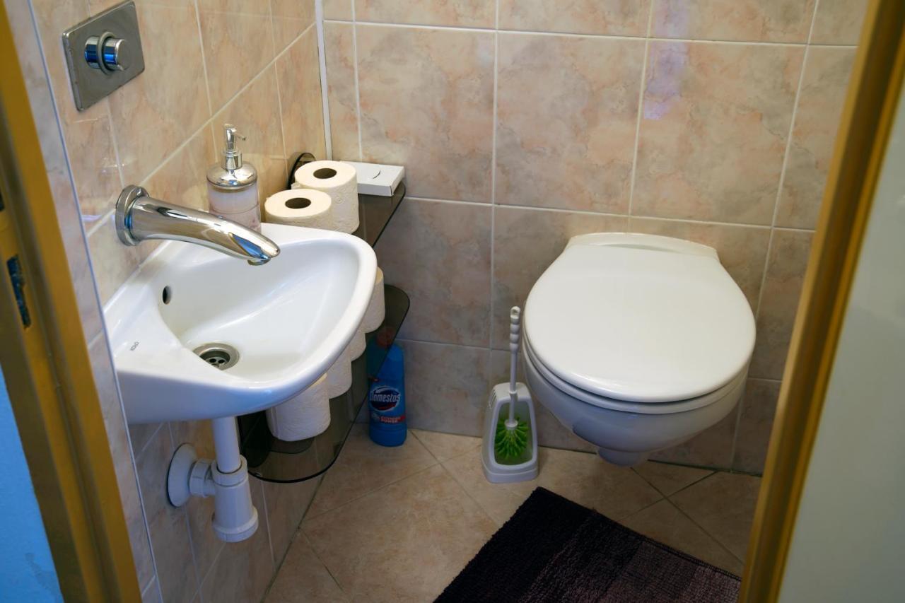 City Centre Apartment Demio Κάρλοβι Βάρι Εξωτερικό φωτογραφία